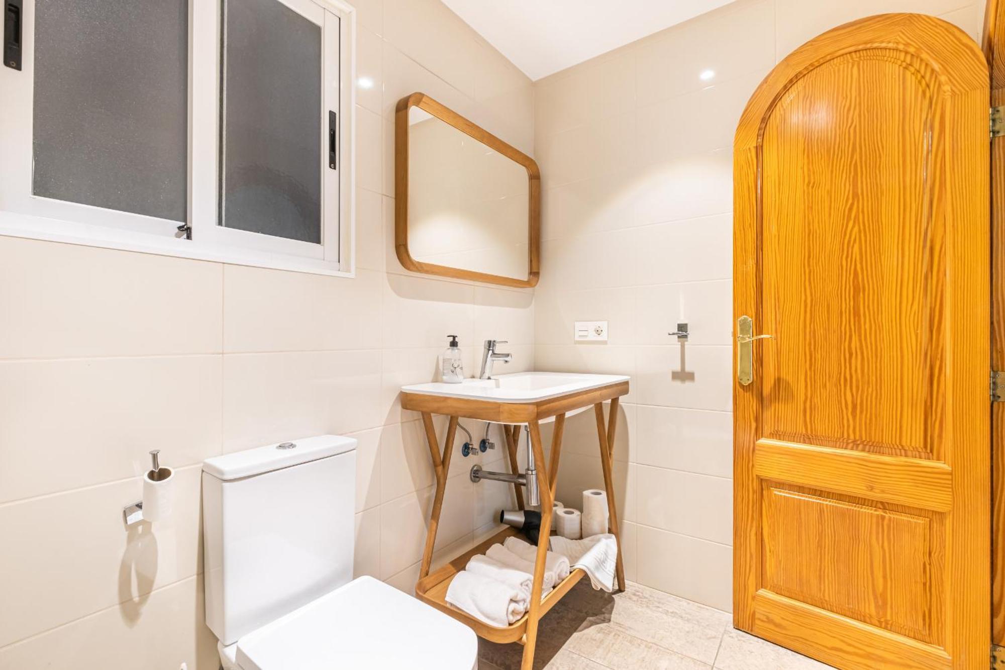Apartamentos El Castell Benidorm Old-Town المظهر الخارجي الصورة
