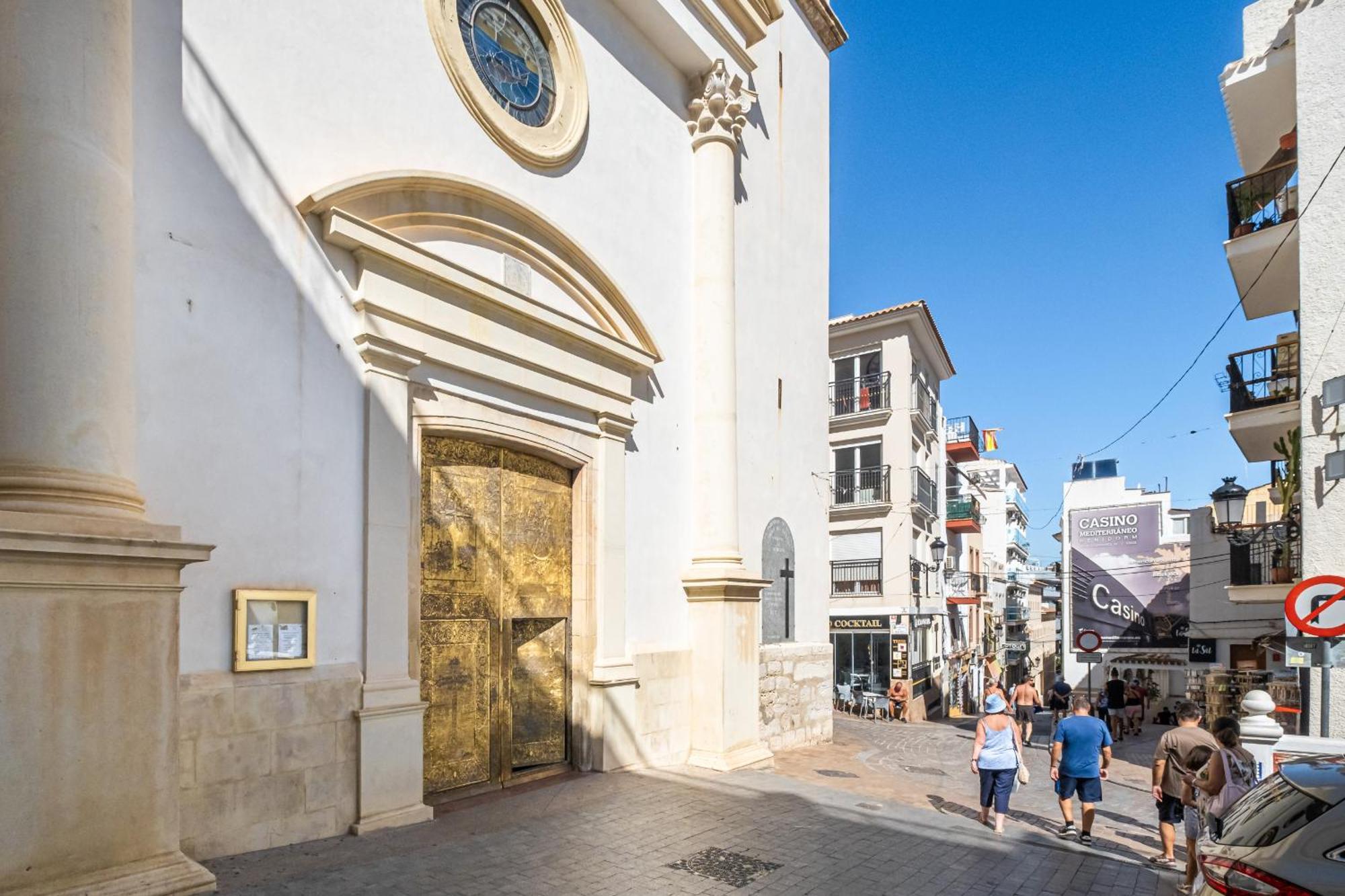 Apartamentos El Castell Benidorm Old-Town المظهر الخارجي الصورة
