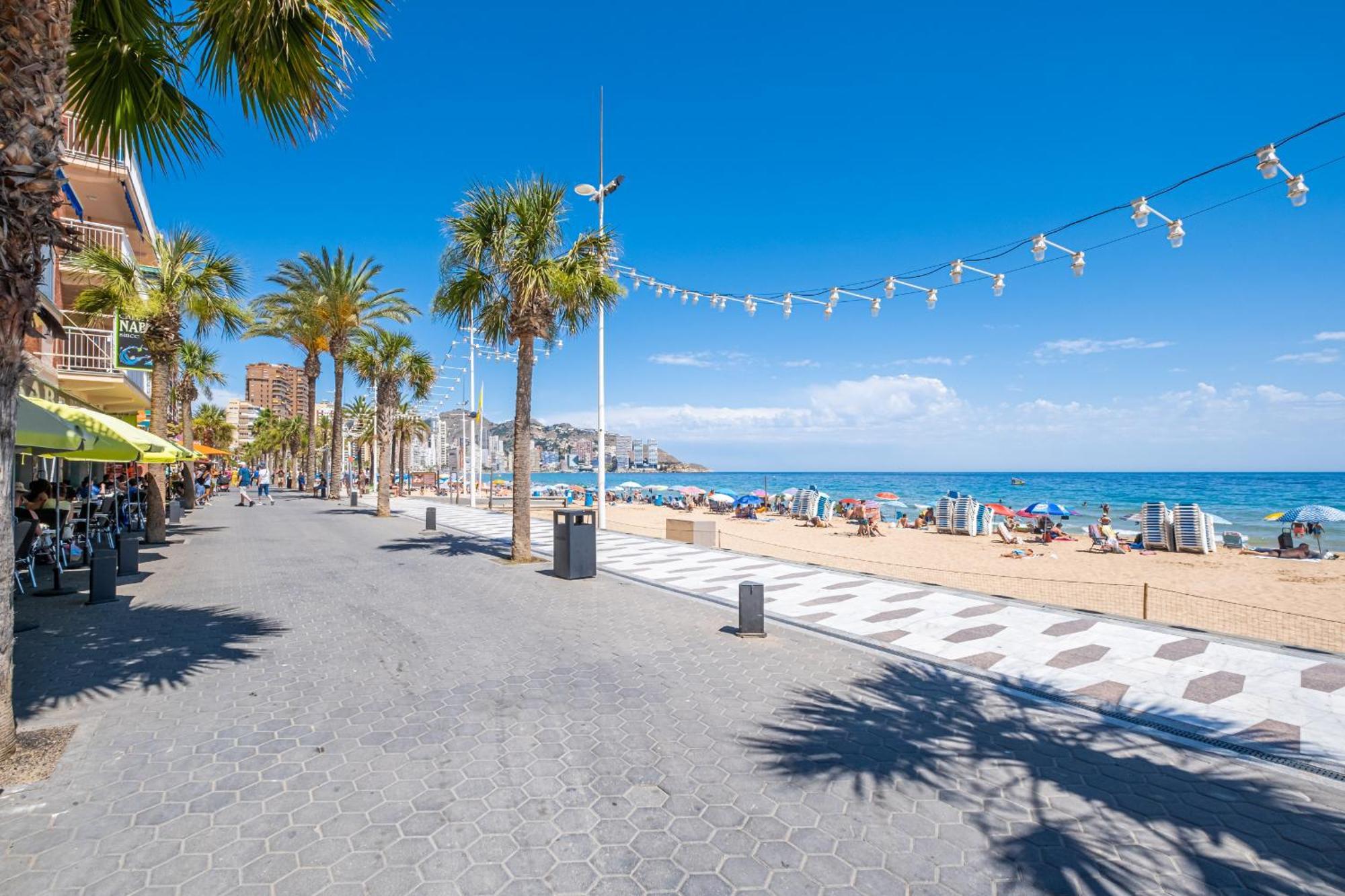 Apartamentos El Castell Benidorm Old-Town المظهر الخارجي الصورة