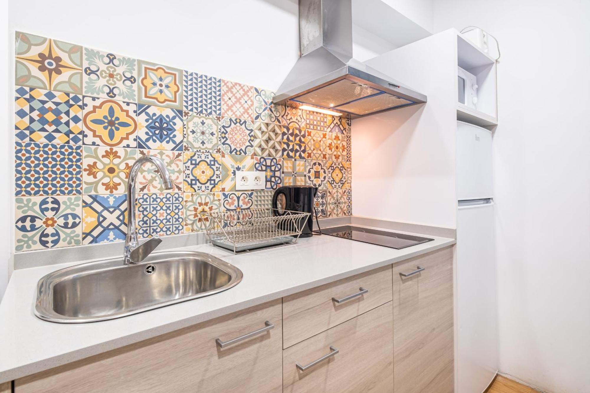 Apartamentos El Castell Benidorm Old-Town المظهر الخارجي الصورة