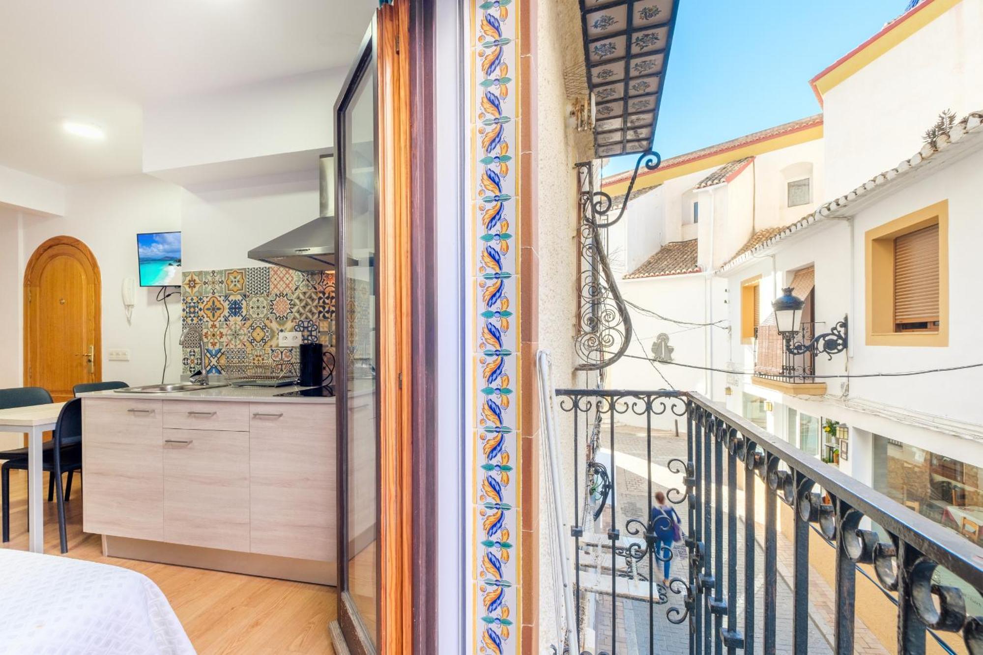 Apartamentos El Castell Benidorm Old-Town المظهر الخارجي الصورة