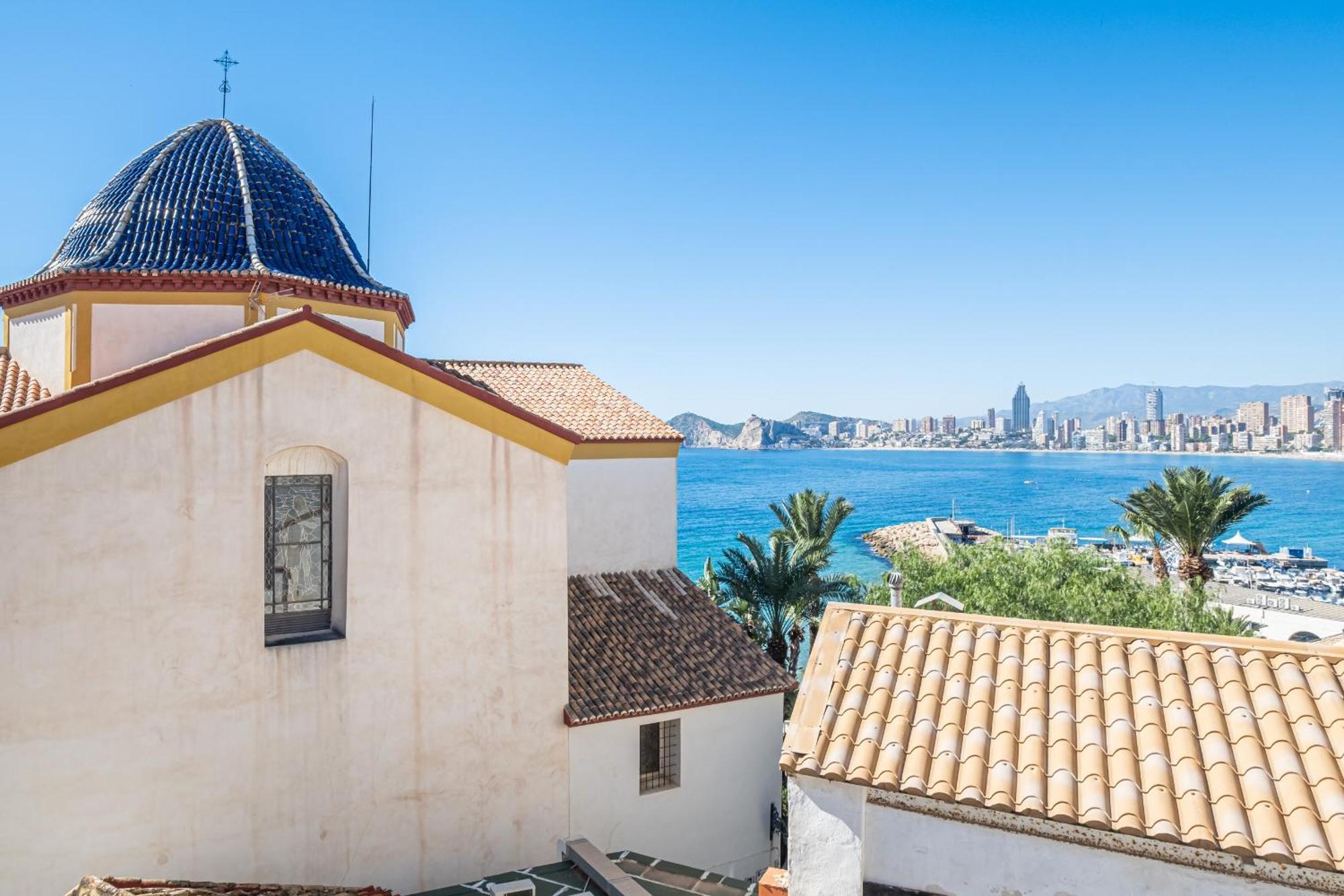 Apartamentos El Castell Benidorm Old-Town الغرفة الصورة