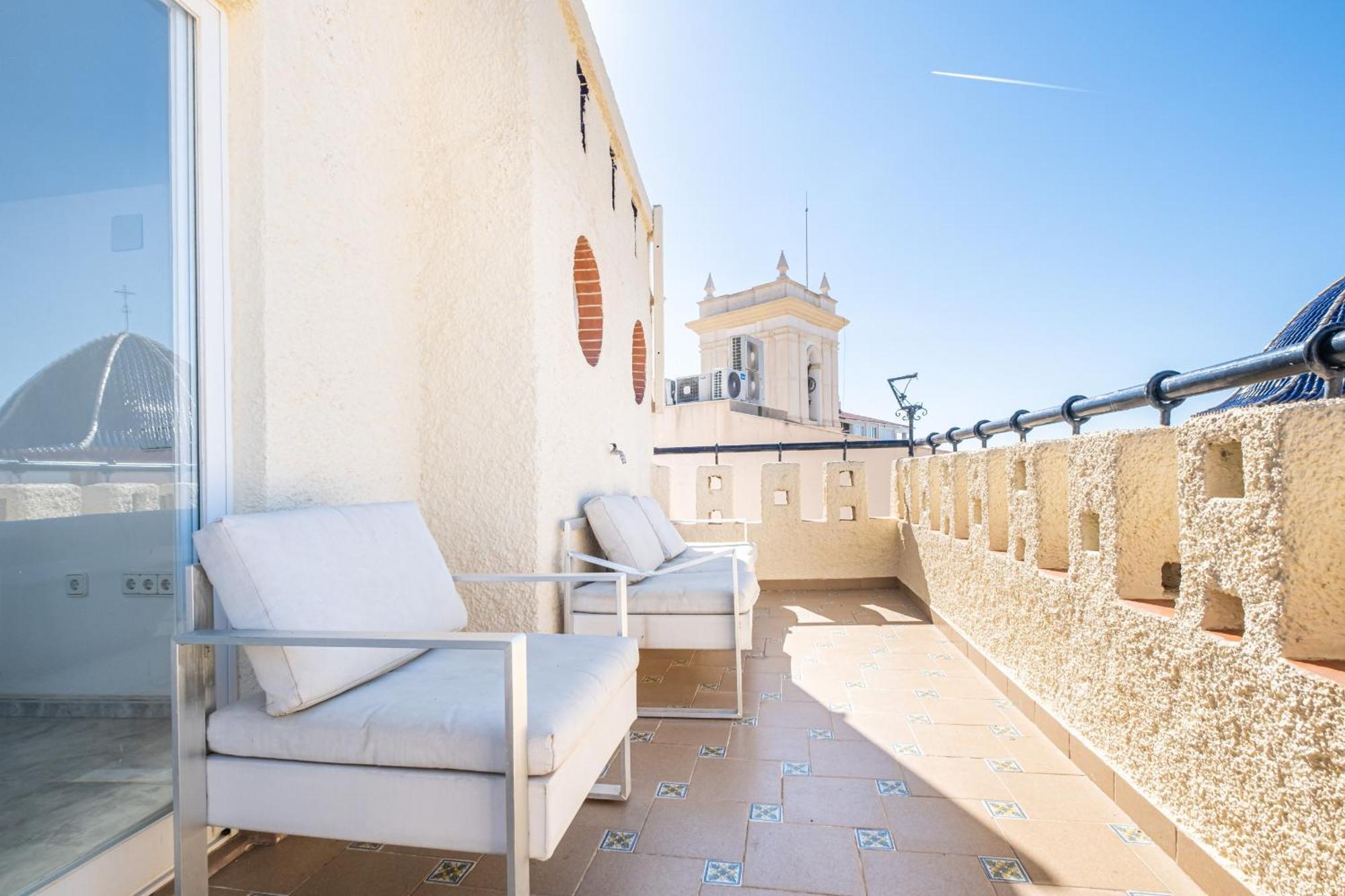 Apartamentos El Castell Benidorm Old-Town الغرفة الصورة