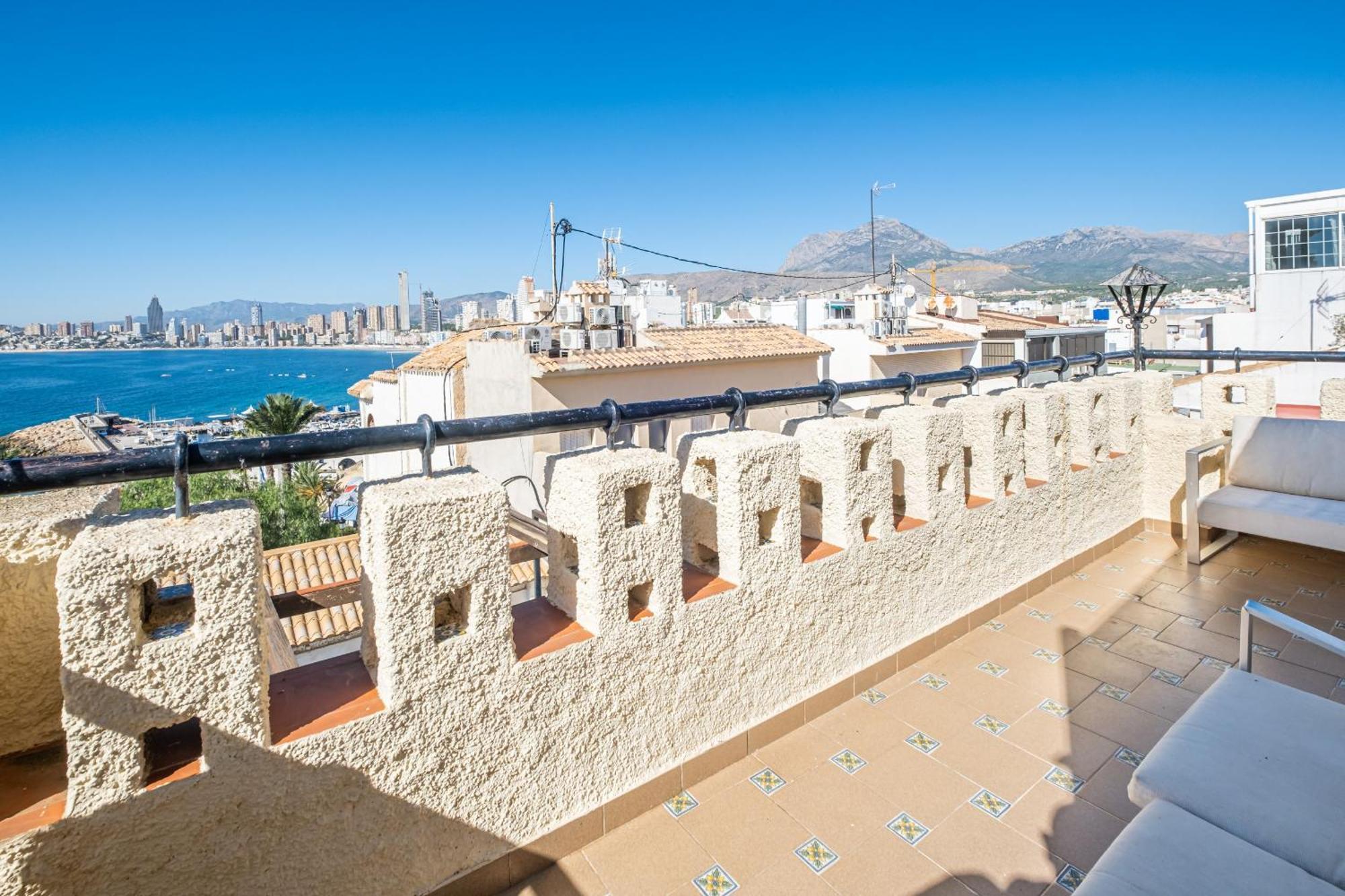 Apartamentos El Castell Benidorm Old-Town الغرفة الصورة